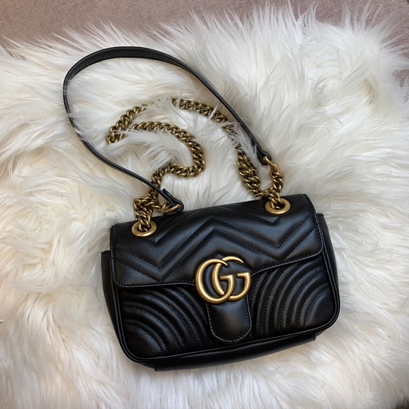 Gucci Handbags - Gucci Marmont mini bag